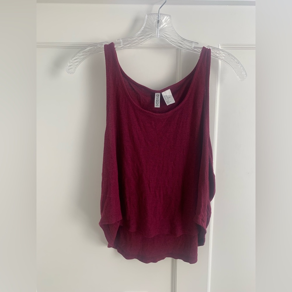 H&M basic crop tank for the summer heat!